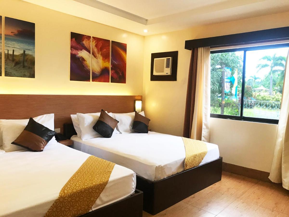 Klir Waterpark Resort And Hotels Guiguinto Eksteriør billede