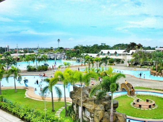 Klir Waterpark Resort And Hotels Guiguinto Eksteriør billede